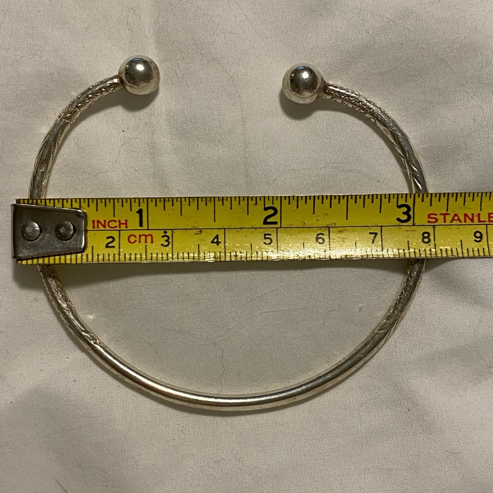 Vintage Sterling Silver Cuff Bracelet Ball Ends Etching - Picture 5 of 9
